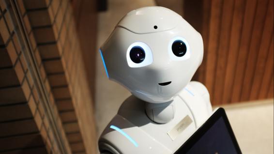 Vastuvõtusekretäri asendab tulevikus aina enam tehnoloogia, nt suhtlusrobot Pepper