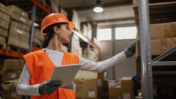 Tööjõuvajaduse ja pakkumise ebakõla on suurim veokorraldaja-logistiku ja laotöötaja kutsealadel. 